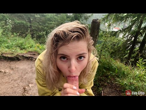 ❤️ Gadis menelan air mani setelah blowjob publik - Eva Elfi ❤️ Pelacur di id.xxxifuck.ru ❤